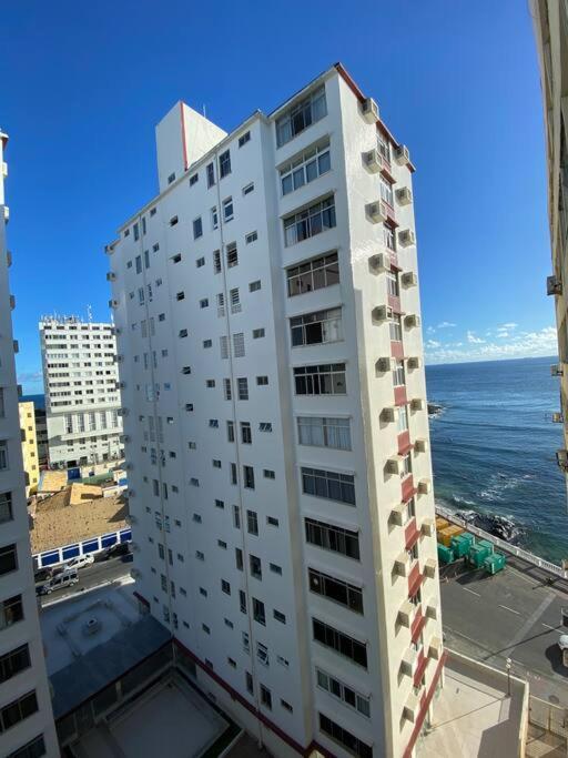 Farol Barra Apartment *